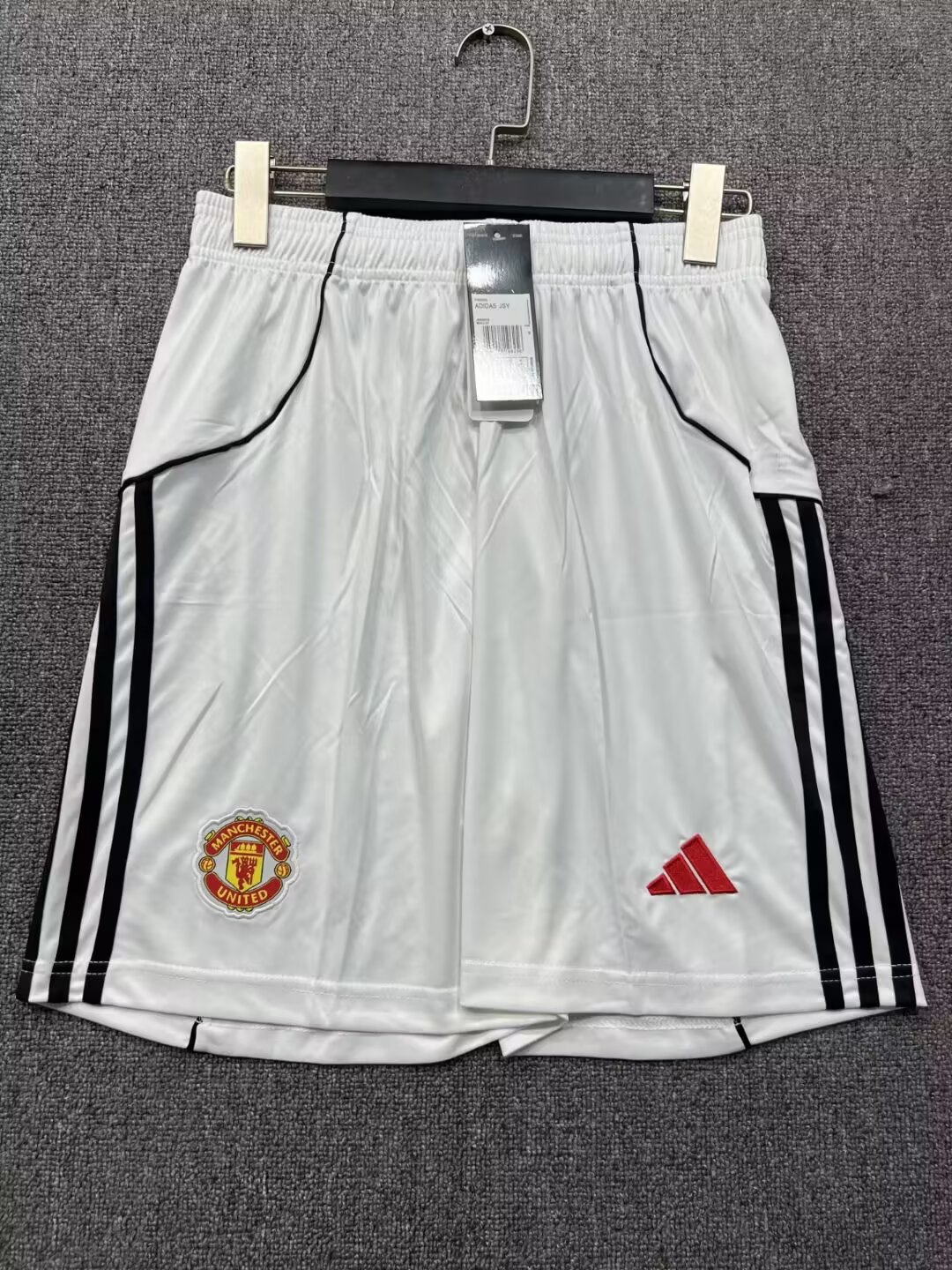 2025/2026 Manchester United Home Shorts AAA fan-grade