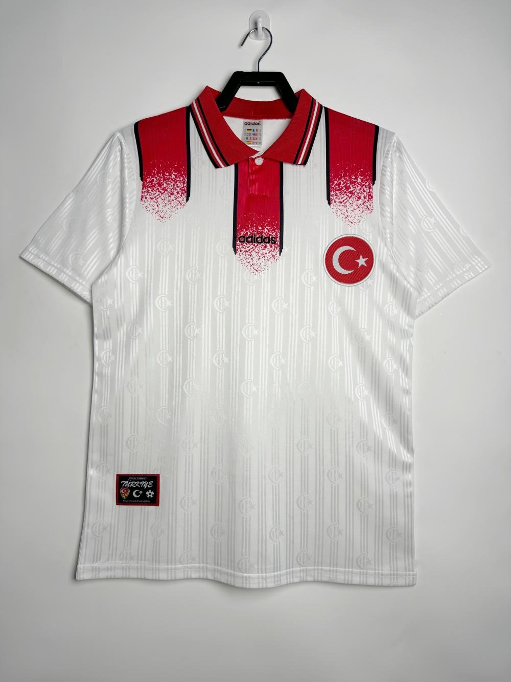 1996 Retro Türkiye Nationalmannschaft Auswärts Fußballtrikot AAA fan-gradät
