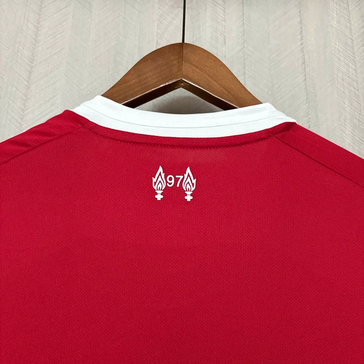 2025/2026 Liverpool Home Soccer Jersey 1:1 Thai Quality — view 4