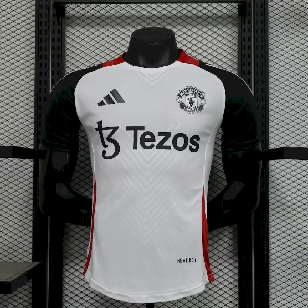 2025/2026 Player Version Manchester United Training Football Jersey AAA fan-grade