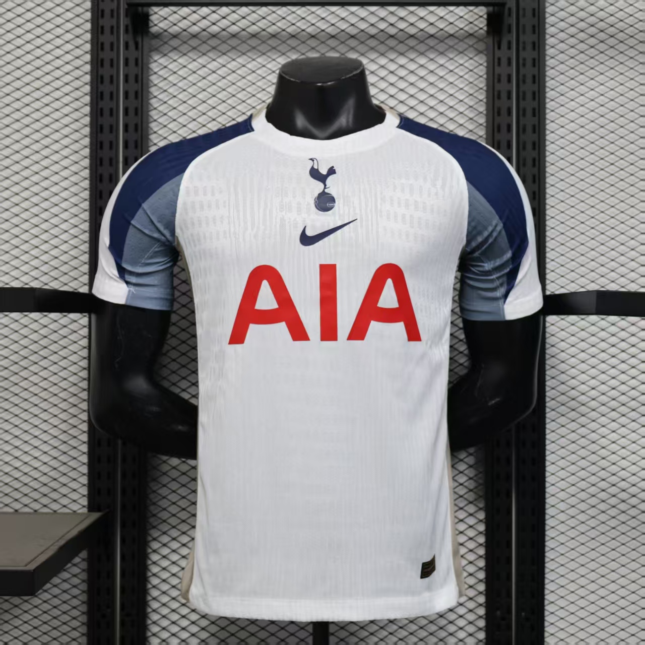 2025/2026 Player Version Tottenham Home Advertising Edition Football Jersey AAA fan-grade
