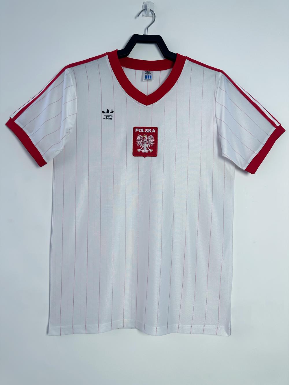 1982 Retro Poland Home Football Shirt AAA fan-grade