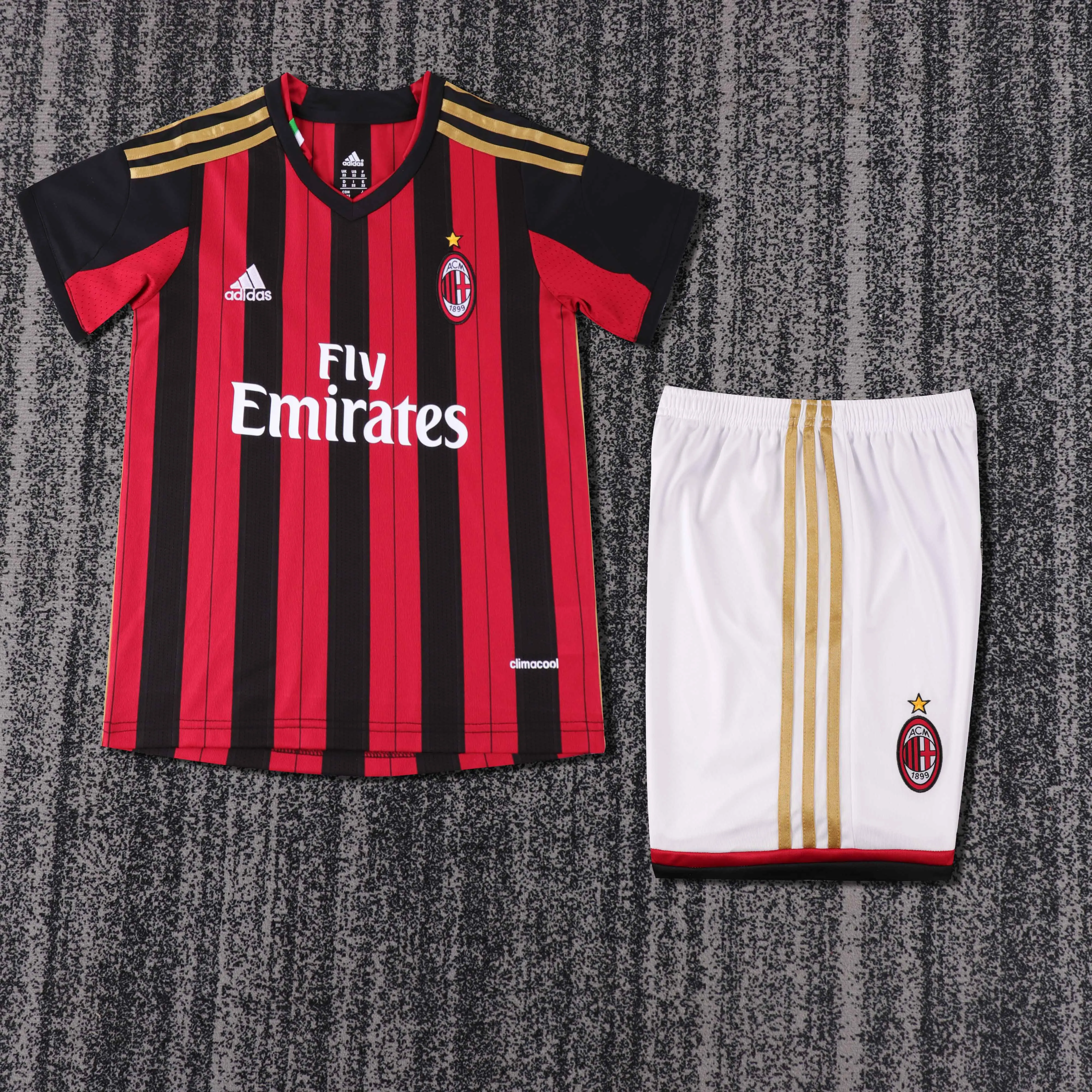 2013-2014 Retro AC Milan Home Football Shirt AAA fan-grade Kids Size