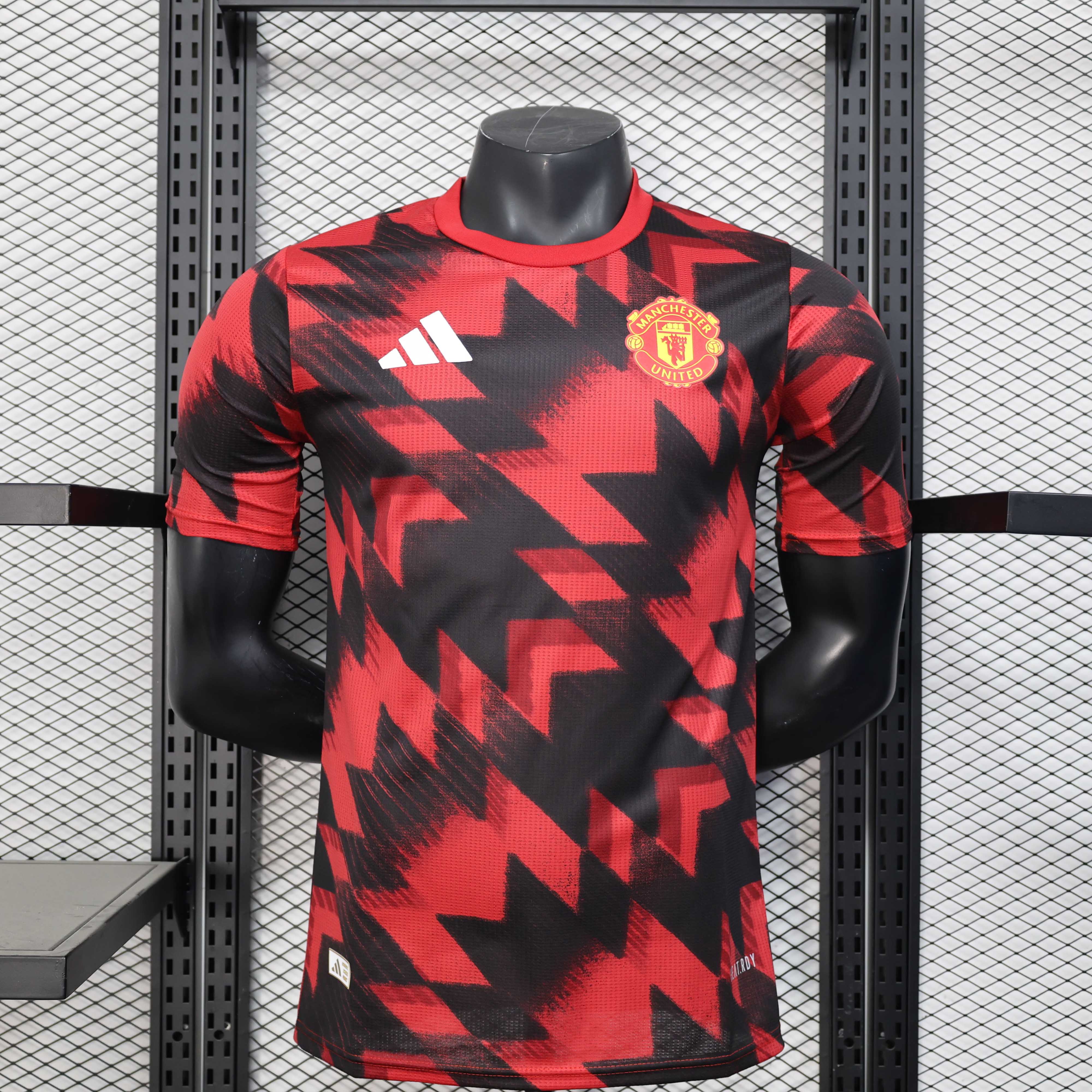 2025/2026 Player Version Manchester United training uniforms 01 Football Shirt AAA fan-grade