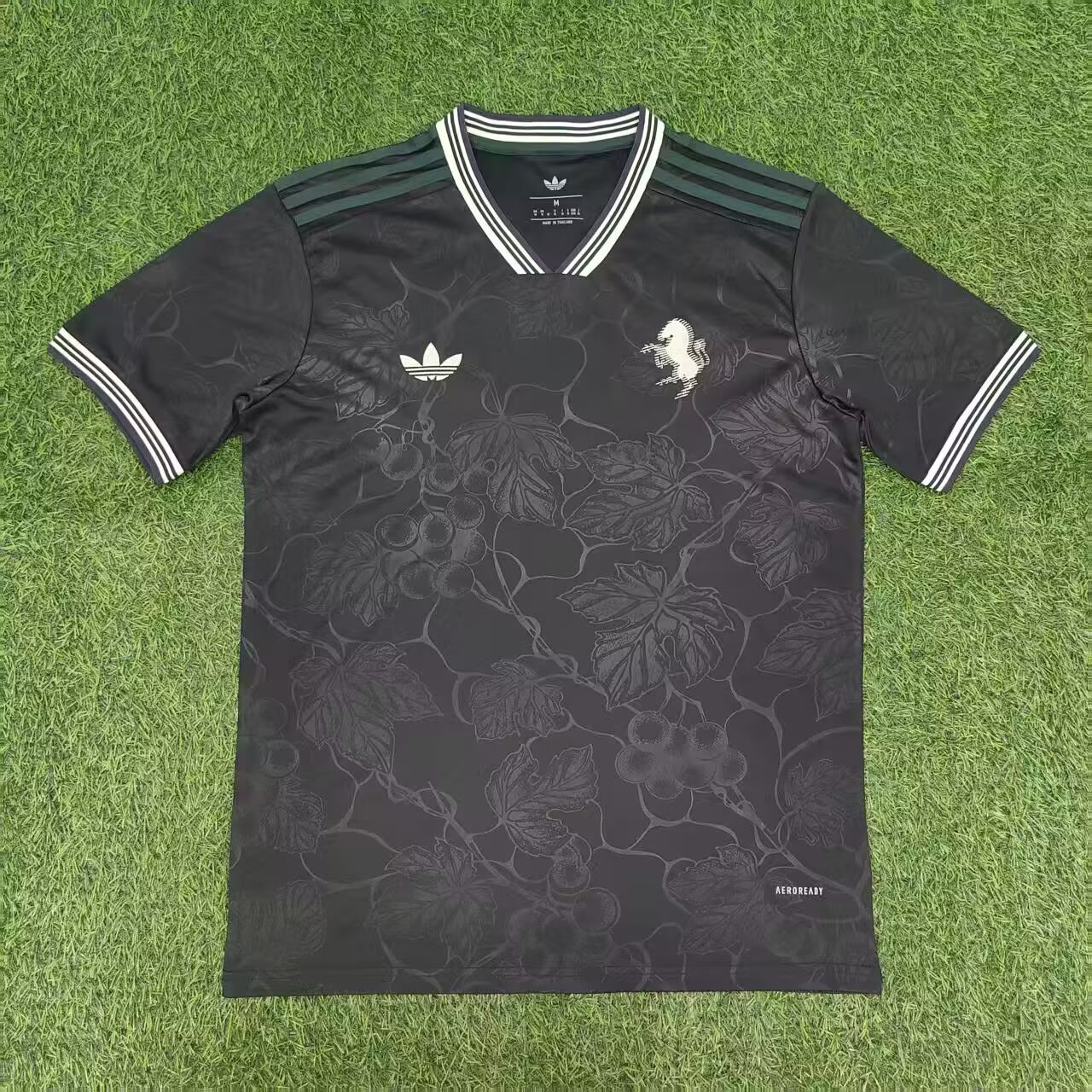 2025/2026 Juventus Quatrième Extérieur Maillot de Football Qualité Thaï