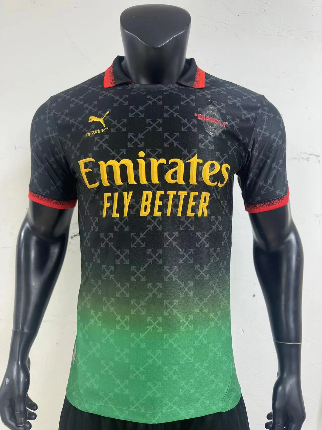 2025/2026 Player Version AC Milan Co-Branded Edition Football Jersey AAA fan-grade