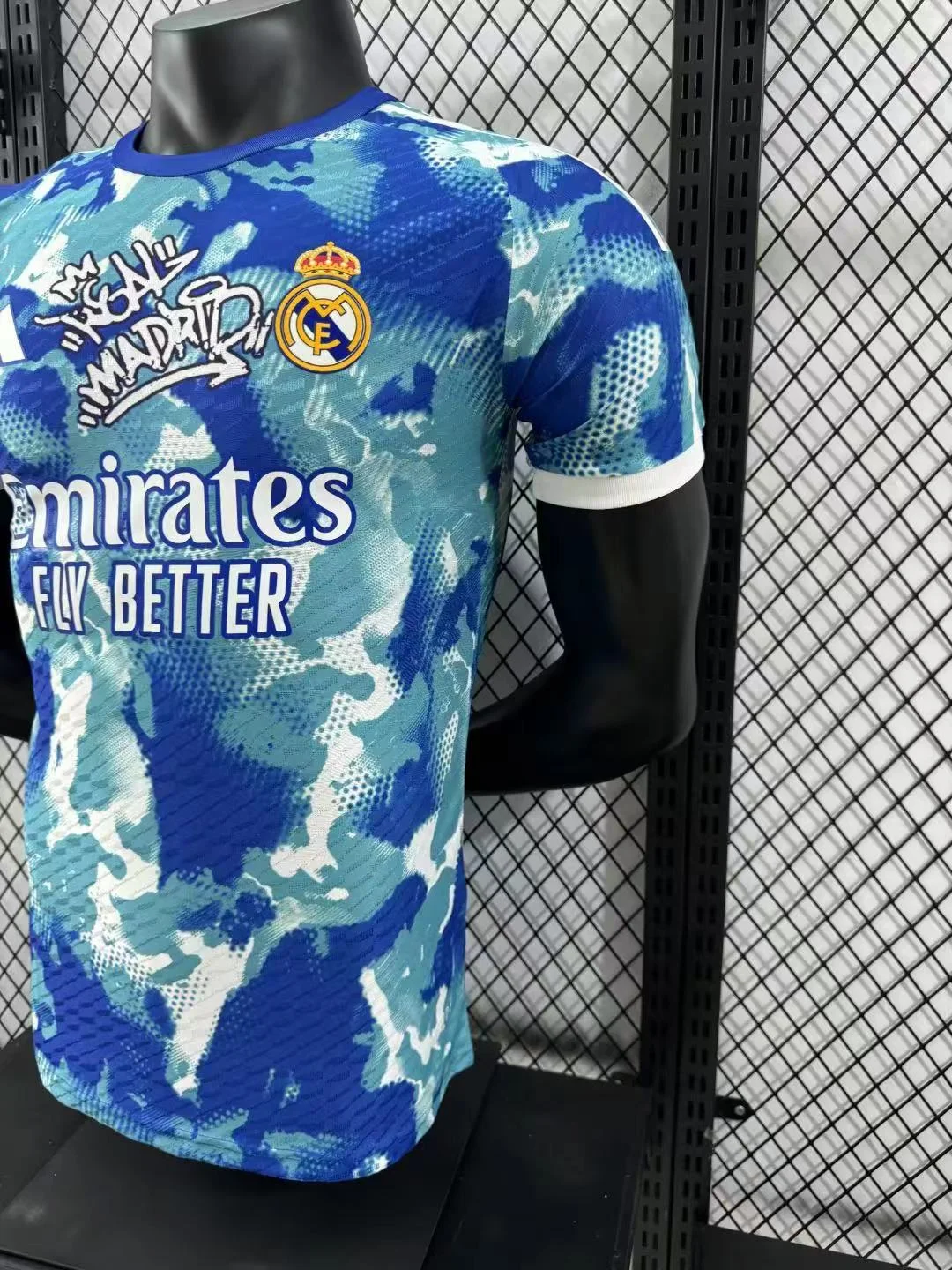 2024/2025 Spielerversion Real Madrid Sonderedition Trikot 02 — view 8