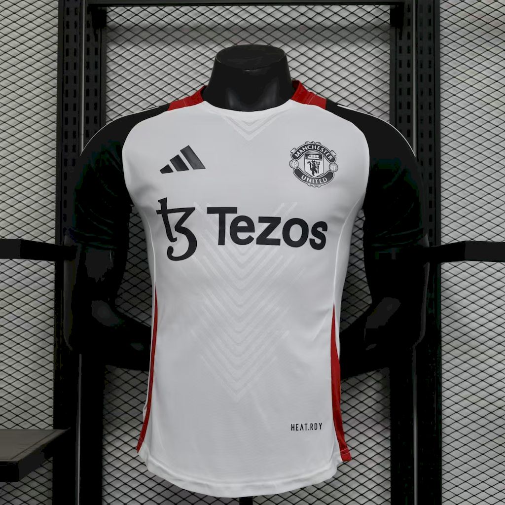 2025/2026 Player Version Manchester United Training Football Jersey AAA fan-grade