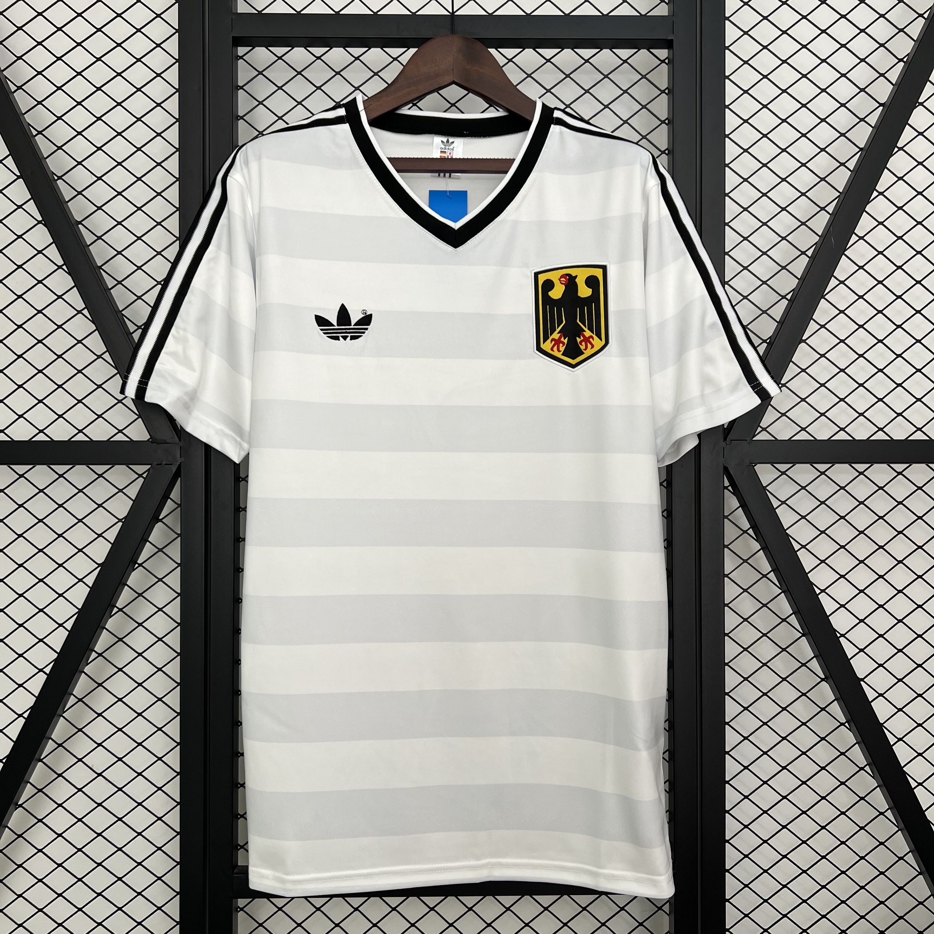 1984 レトロ サッカージャージ ドイツ アウェイ