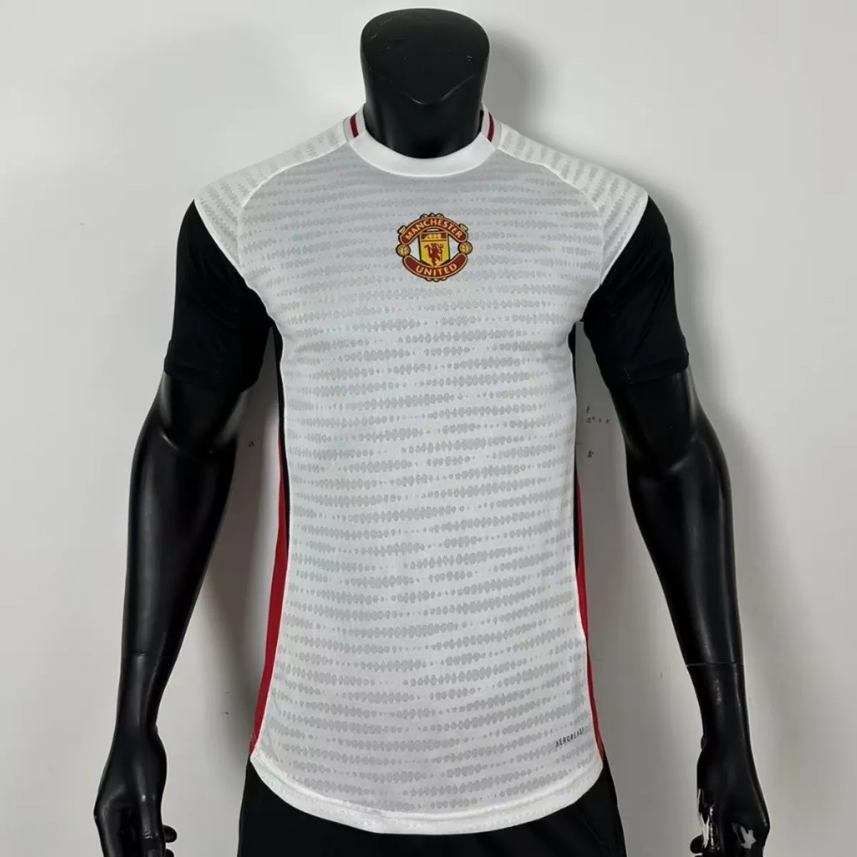 2025/2026 Player Version Manchester United Training clothes White and Black Football Shirt AAA fan-grade