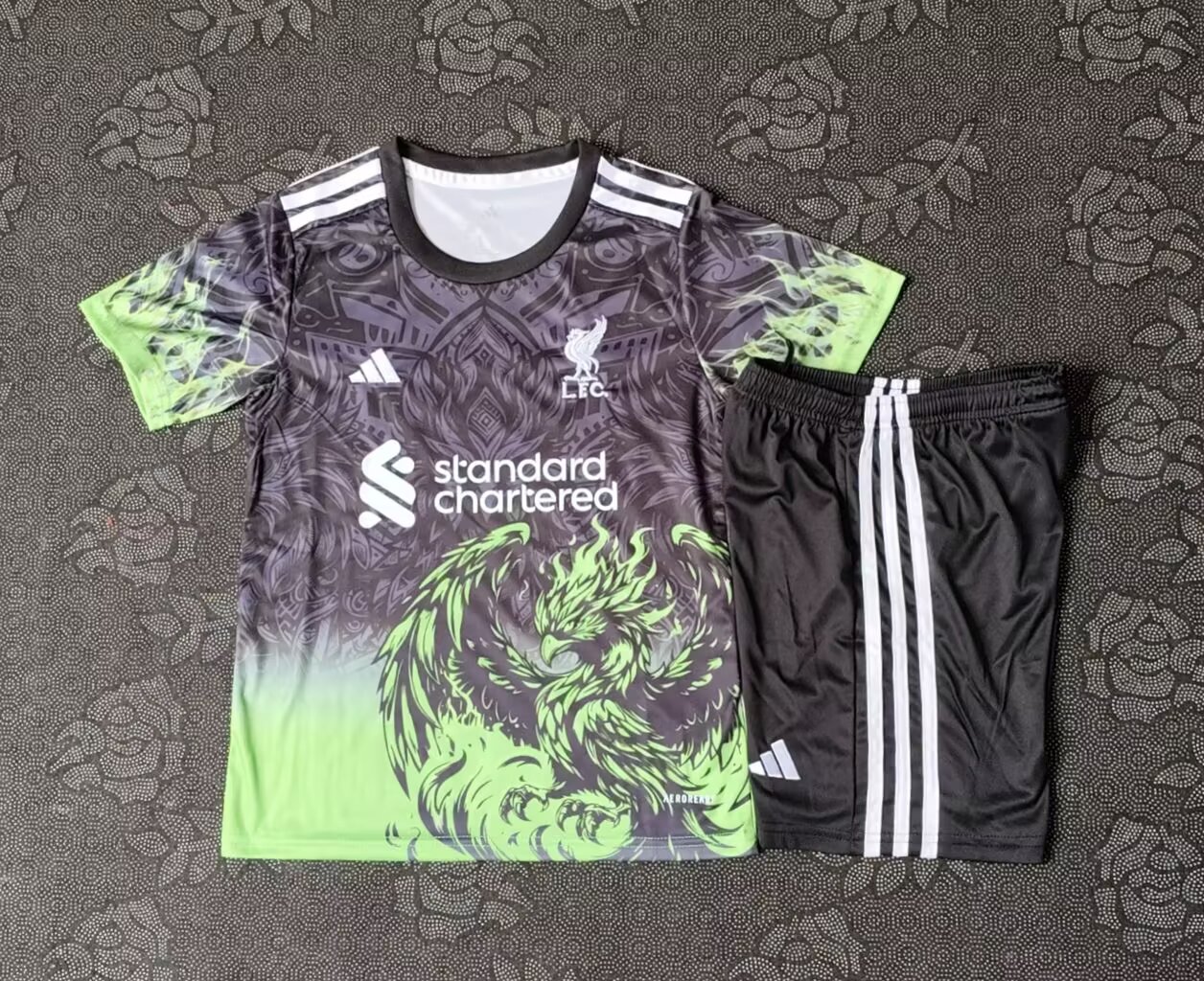 2025/2026 Liverpool Special Edition Gray and Green Football Jersey AAA fan-grade Kids Size