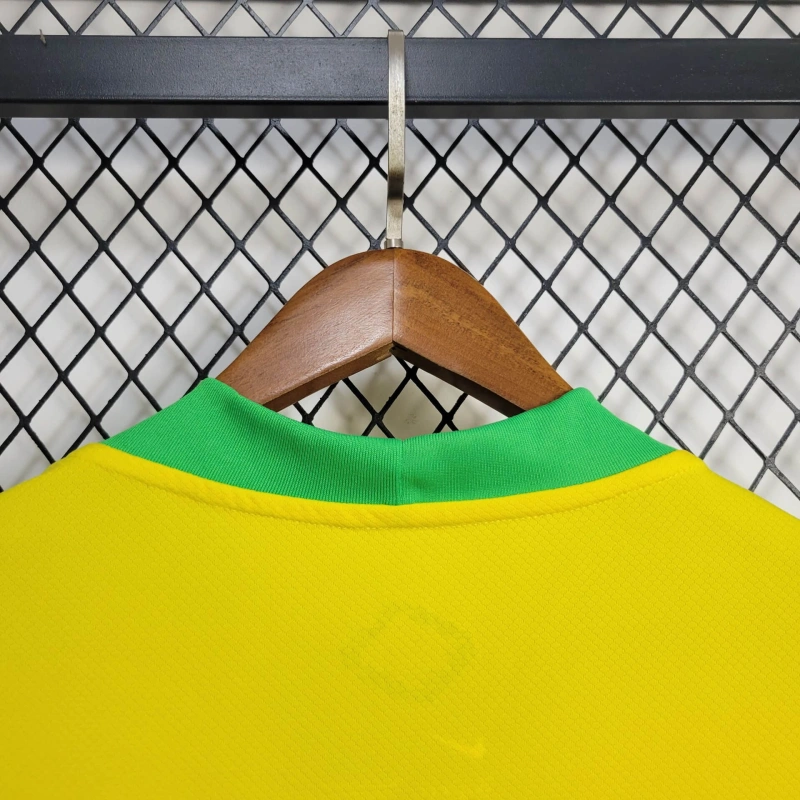 2025 Maillot Domicile Brésil AAA qualité fan — view 4