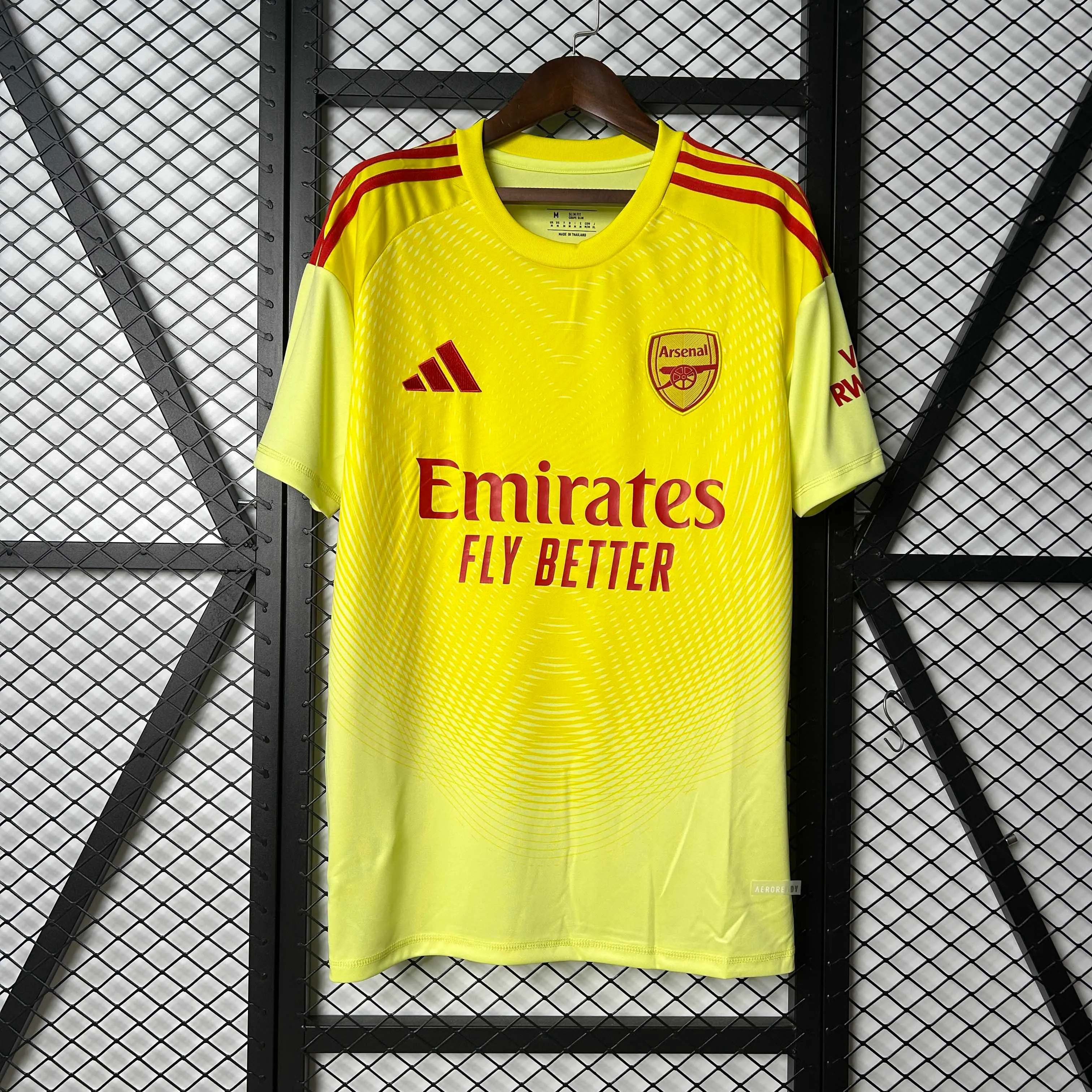 2025/2026 Arsenal Goalie Yellow Football Jersey AAA fan-grade