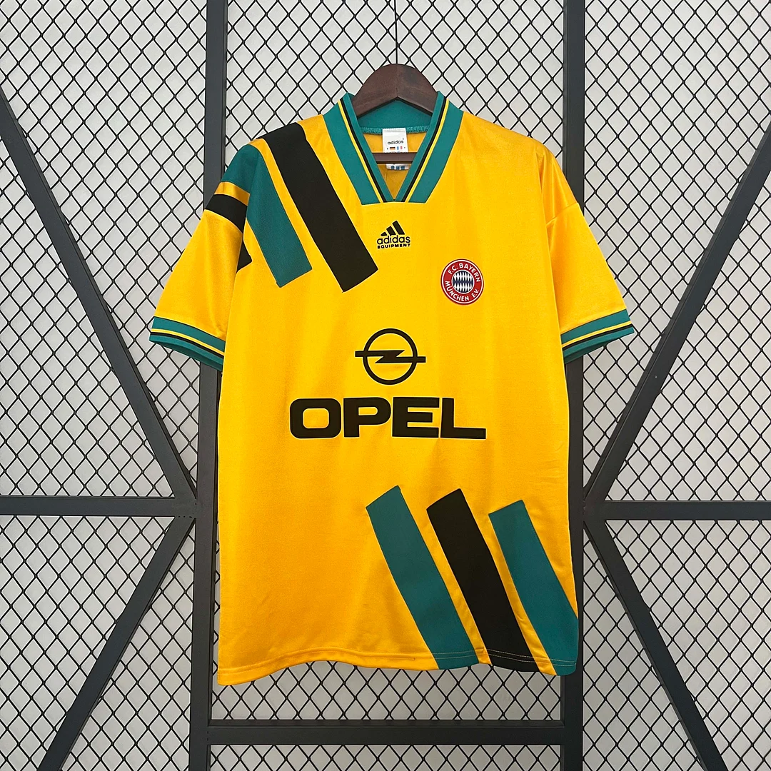 1993/1995 Retro Bayern Munich Away Football Jersey AAA fan-grade