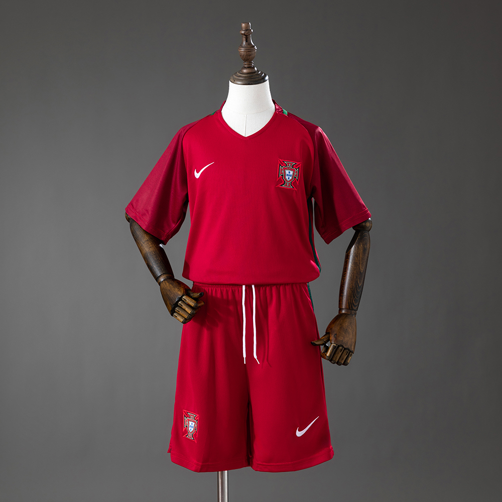 2016/2017 Retro Portugal Home Football Shirt AAA fan-grade Kids Size