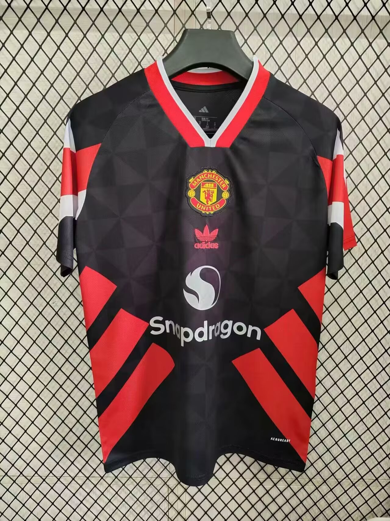 2025/2026 Manchester United Special Edition Black Football Jersey AAA fan-grade