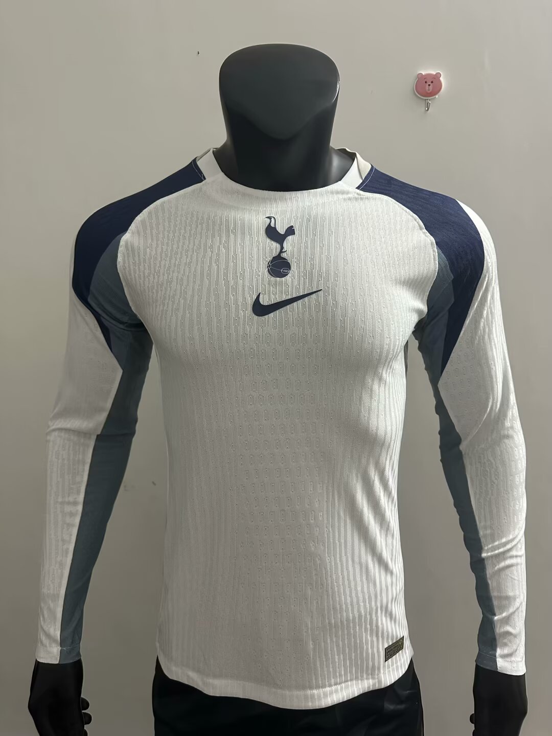 2025/2026 Long Sleeve Tottenham Home Player Version Football Shirt AAA fan-grade