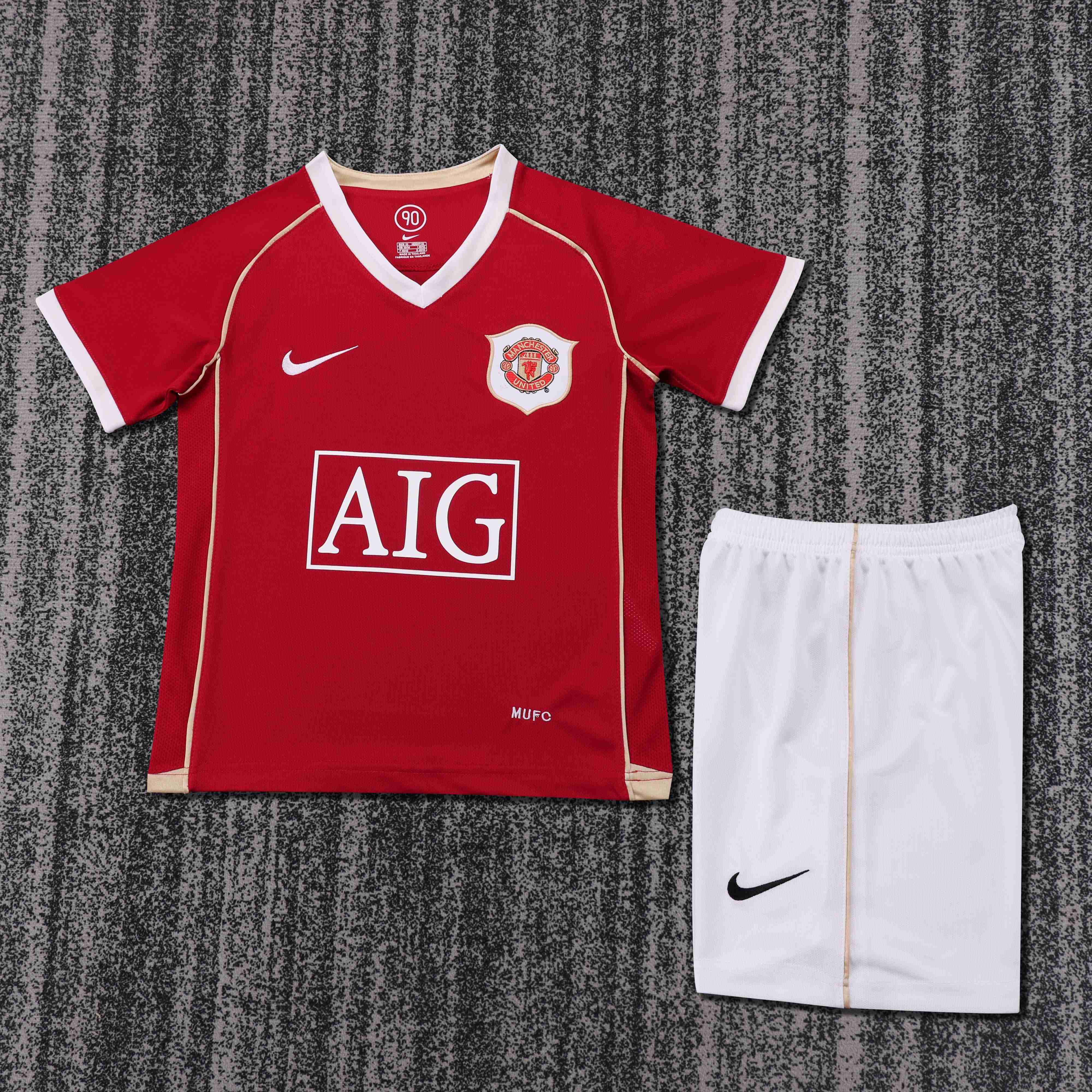 2006-2007 Retro Manchester United Home Football Shirt AAA fan-grade Kids Size
