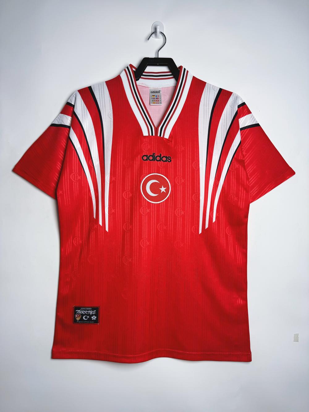 1996 Retro Türkiye Nationalmannschaft Heim-Fußballtrikot 1:1 Thai-Qualität
