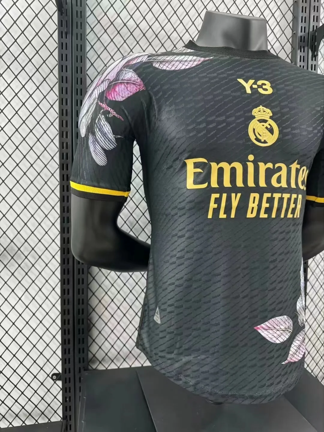 2024/2025 Player Version Real Madrid Special Edition Jersey 05 — view 7
