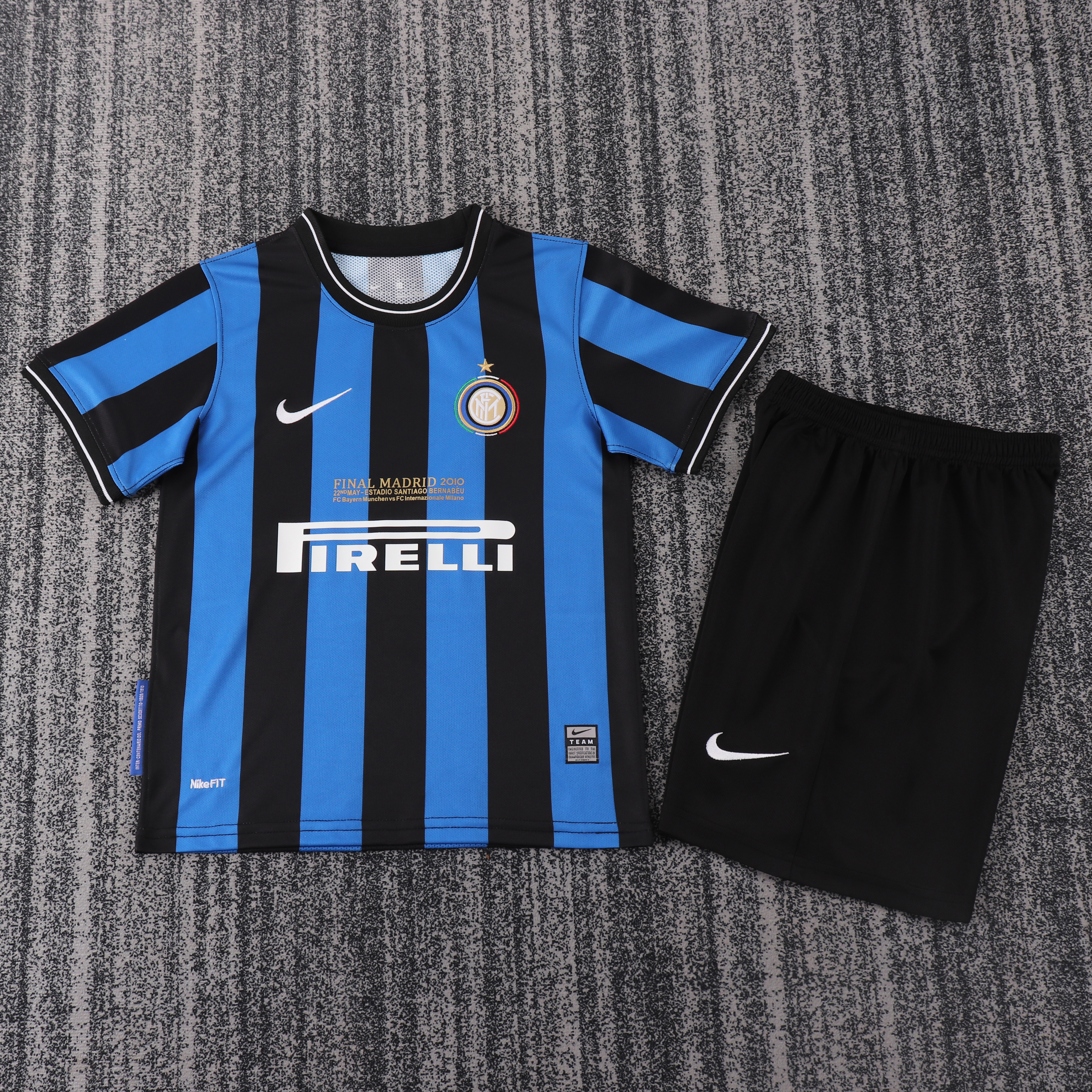 2009-2010 Retro Inter Milan Home Football Jersey AAA fan-grade Kids Size