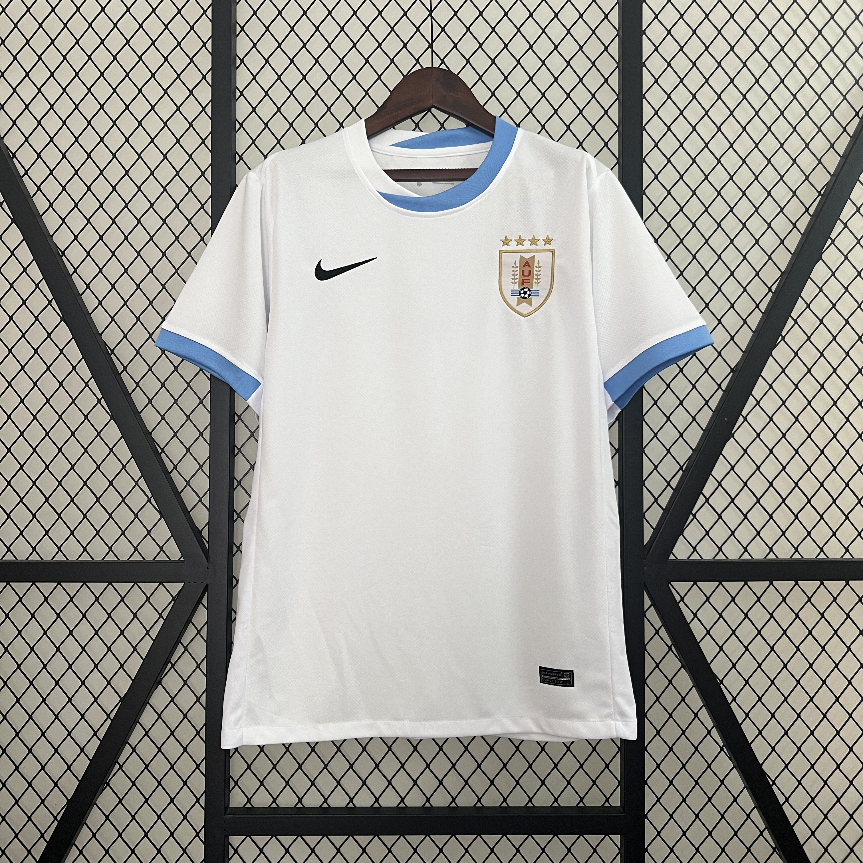 2024 우루과이 어웨이 축구 셔츠 AAA 팬그레이드