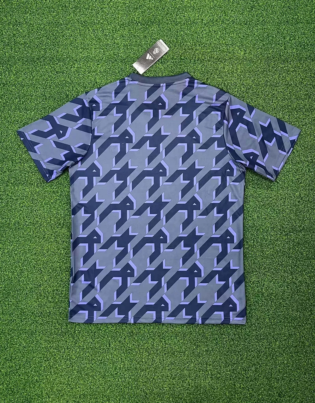 2023/2024 Real Madrid Gray Training Wear Football Shirt — view 2