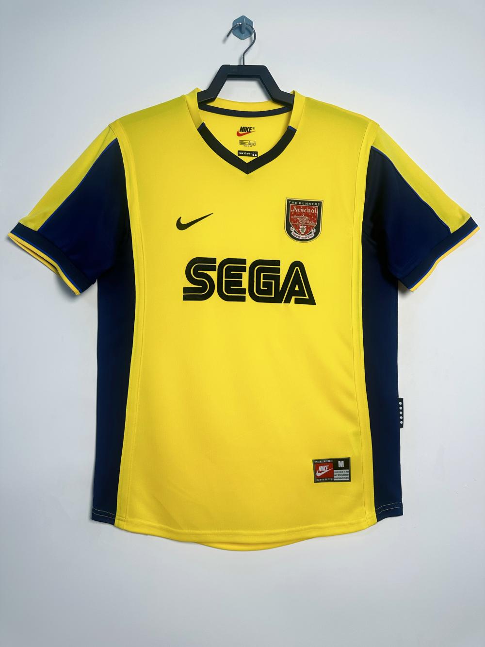 2000-2001 Retro Arsenal Away Football Shirt AAA fan-grade
