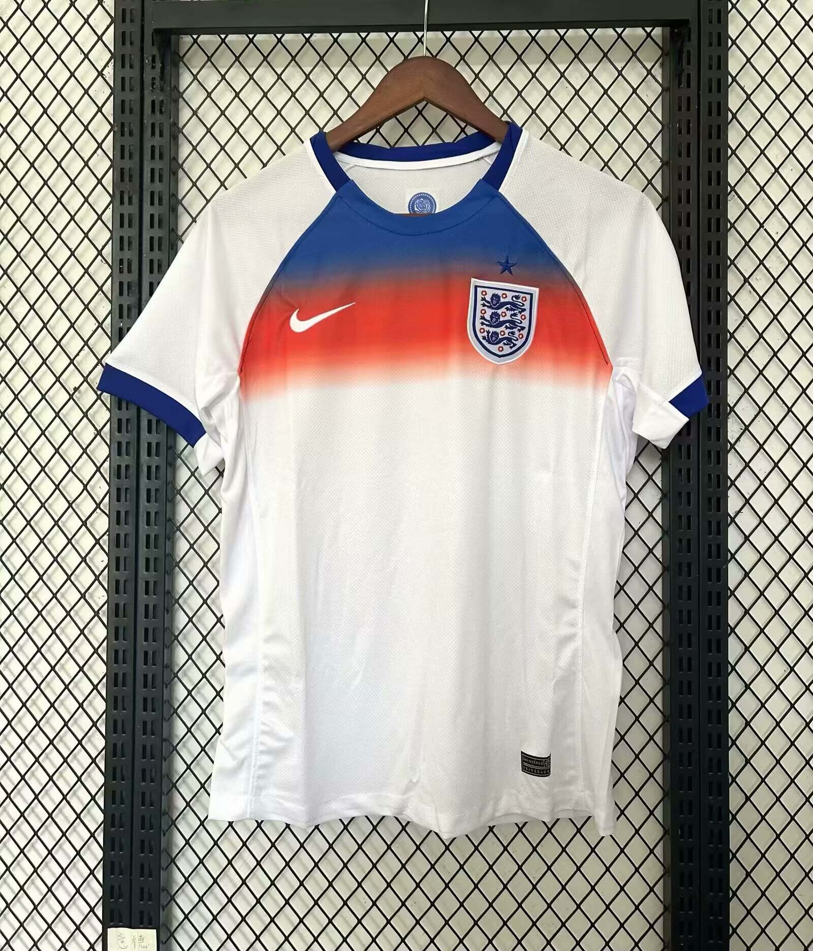 2025 England Home Football Shirt AAA fan-grade