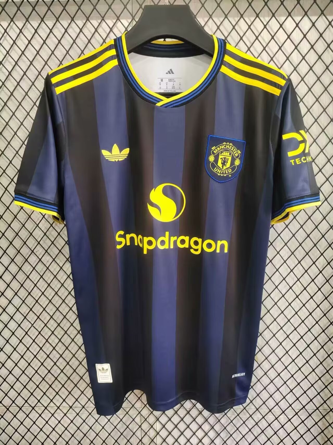 2025/2026 Manchester United Third Away Football Jersey AAA fan-grade