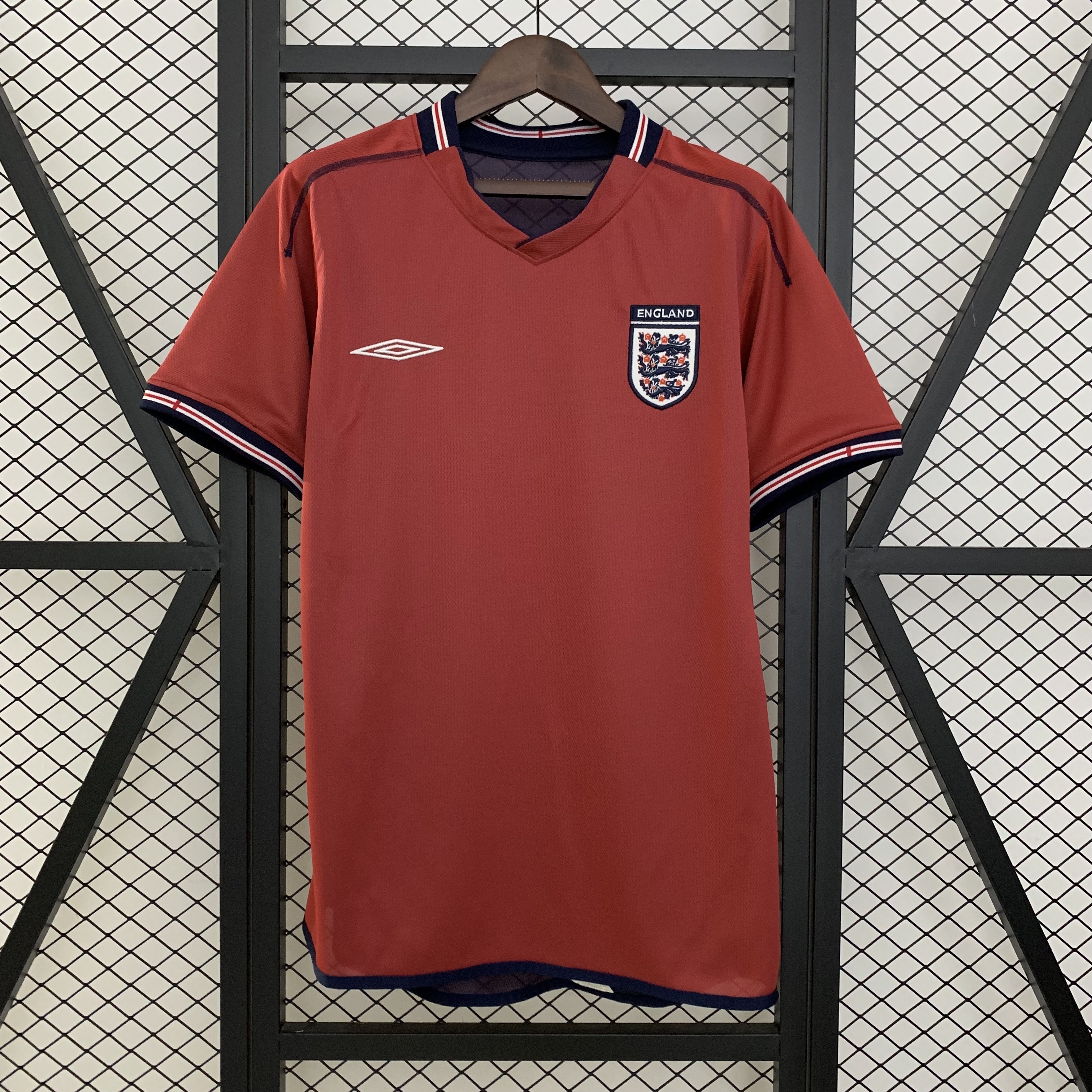 2002 Retro England Away Jersey AAA fan-grade