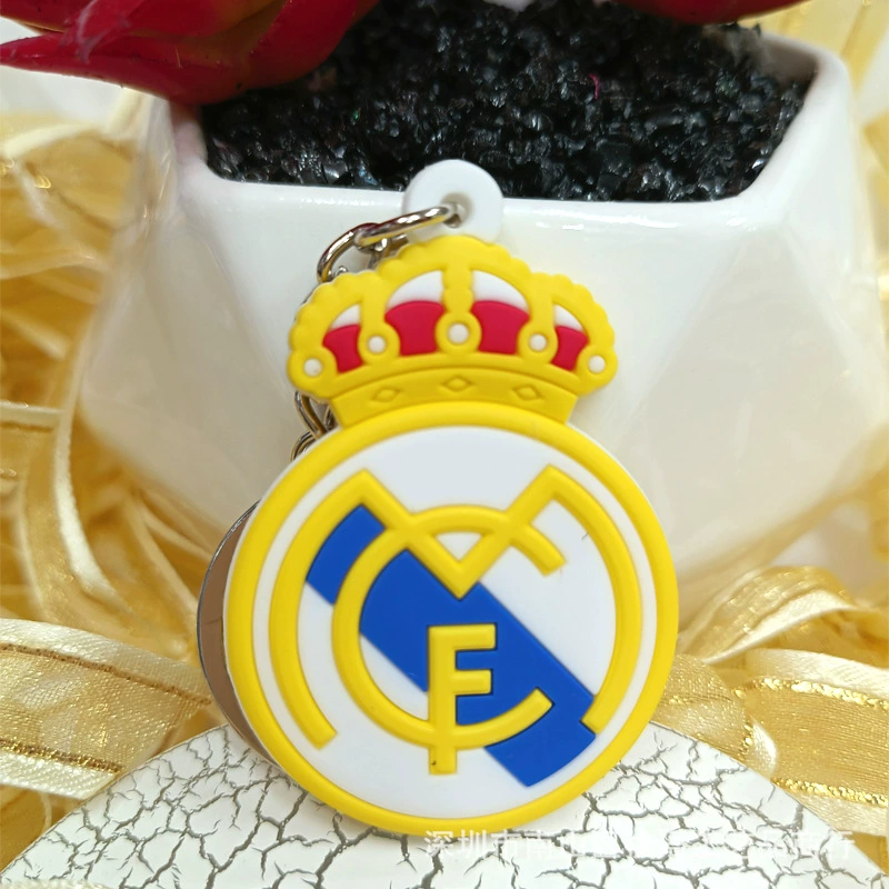 Chaveiro PVC de Torcedor Real Madrid Edição Coroa — main view