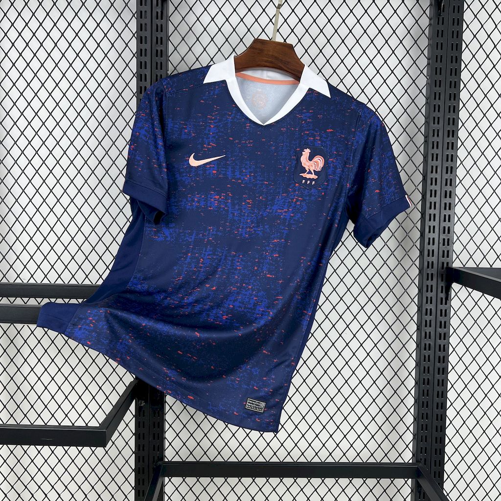 2025/2026 France Home Football Shirt AAA fan-grade