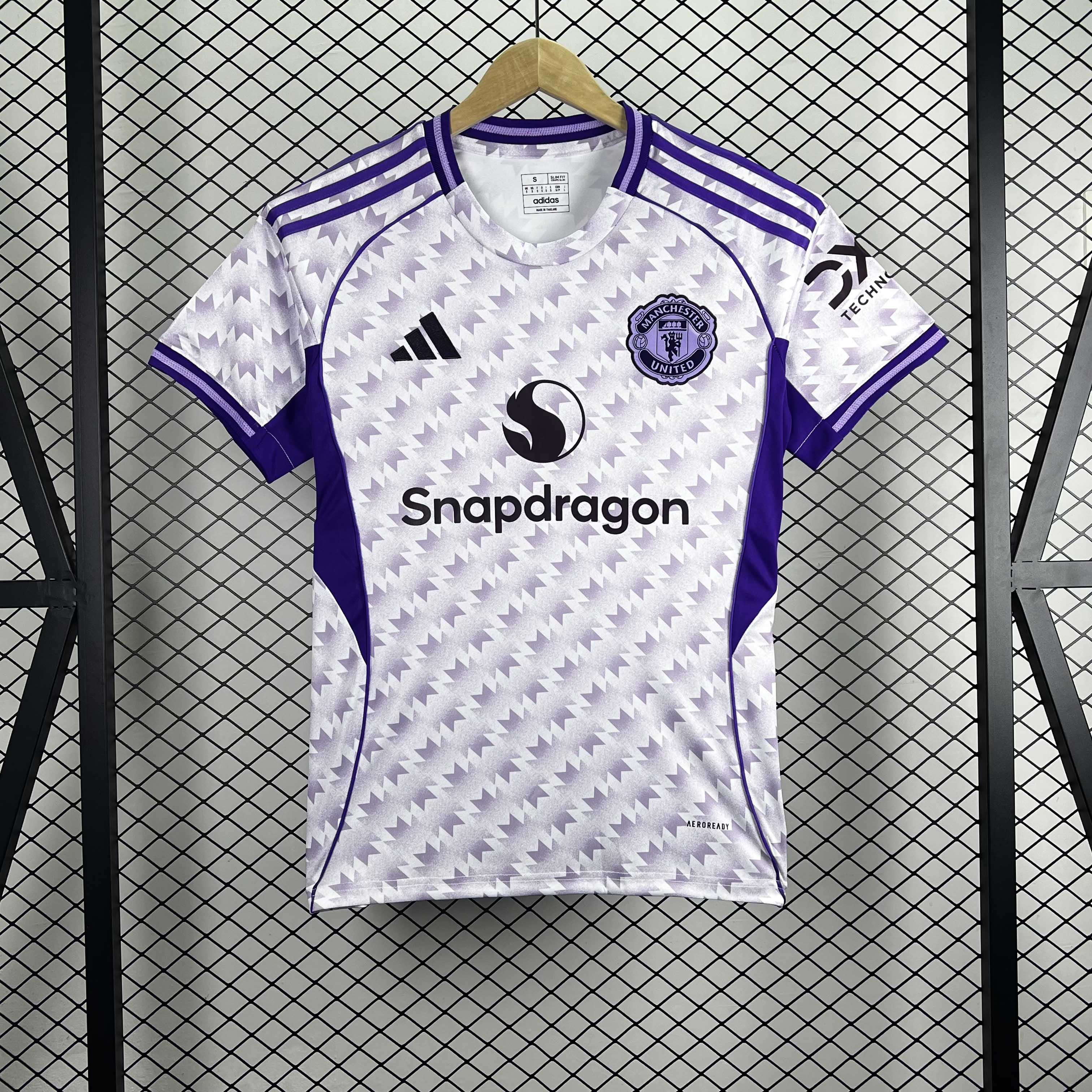 2025/2026 Manchester United Away Soccer Football Jersey AAA fan-grade