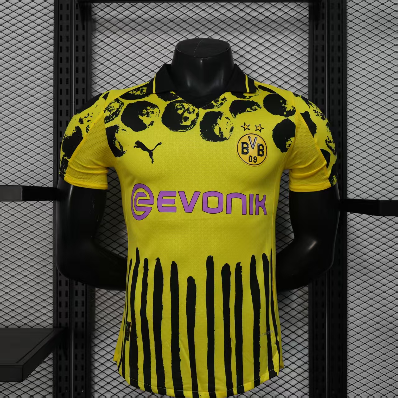 2025/2026 Player Version Dortmund Home Pink Advertisement Football Jersey AAA fan-grade