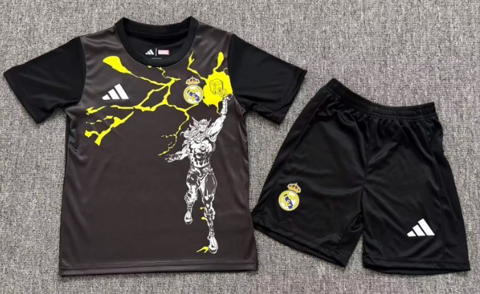 2025/2026 Real Madrid Collaboration With Marvel 02 Football Shirt AAA fan-grade Kids Size