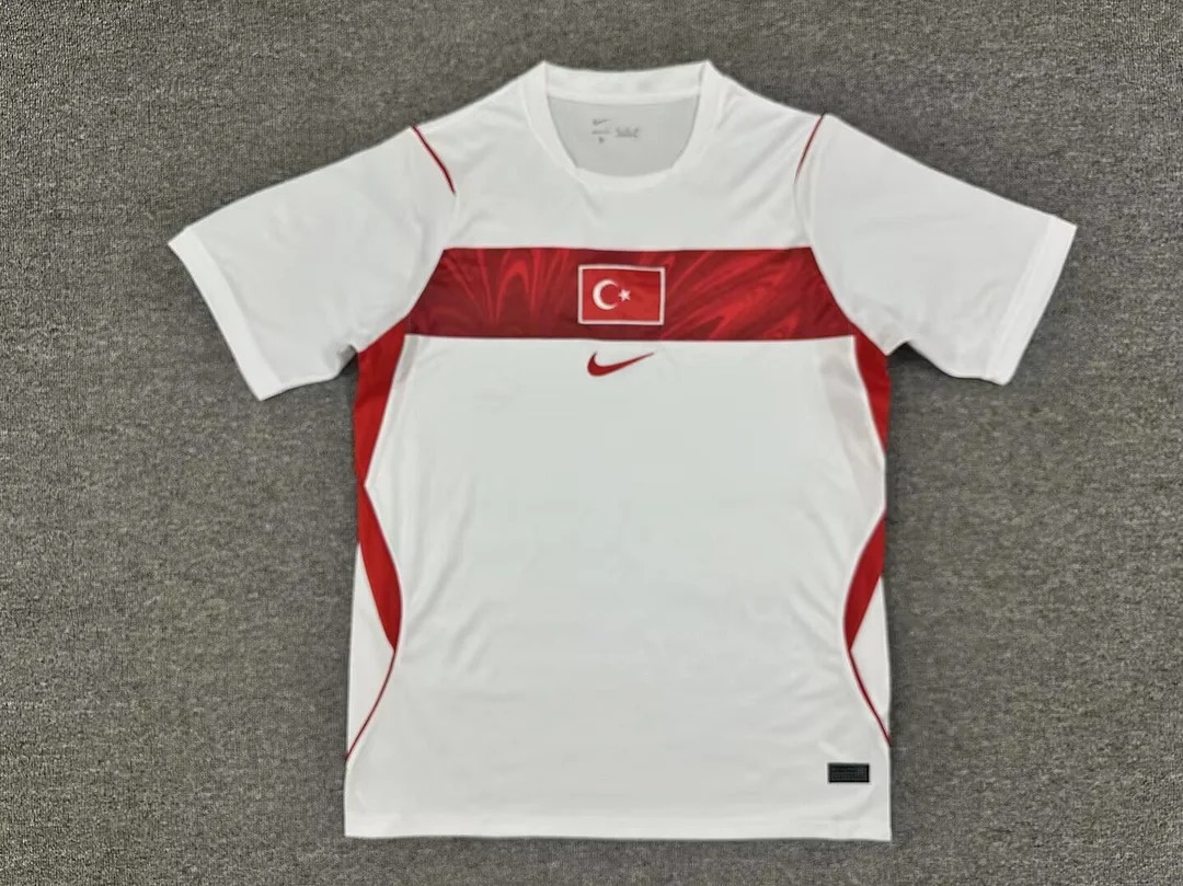 2026 Türkiye Nationalmannschaft Auswärts-Fußballtrikot AAA Fan-Qualität