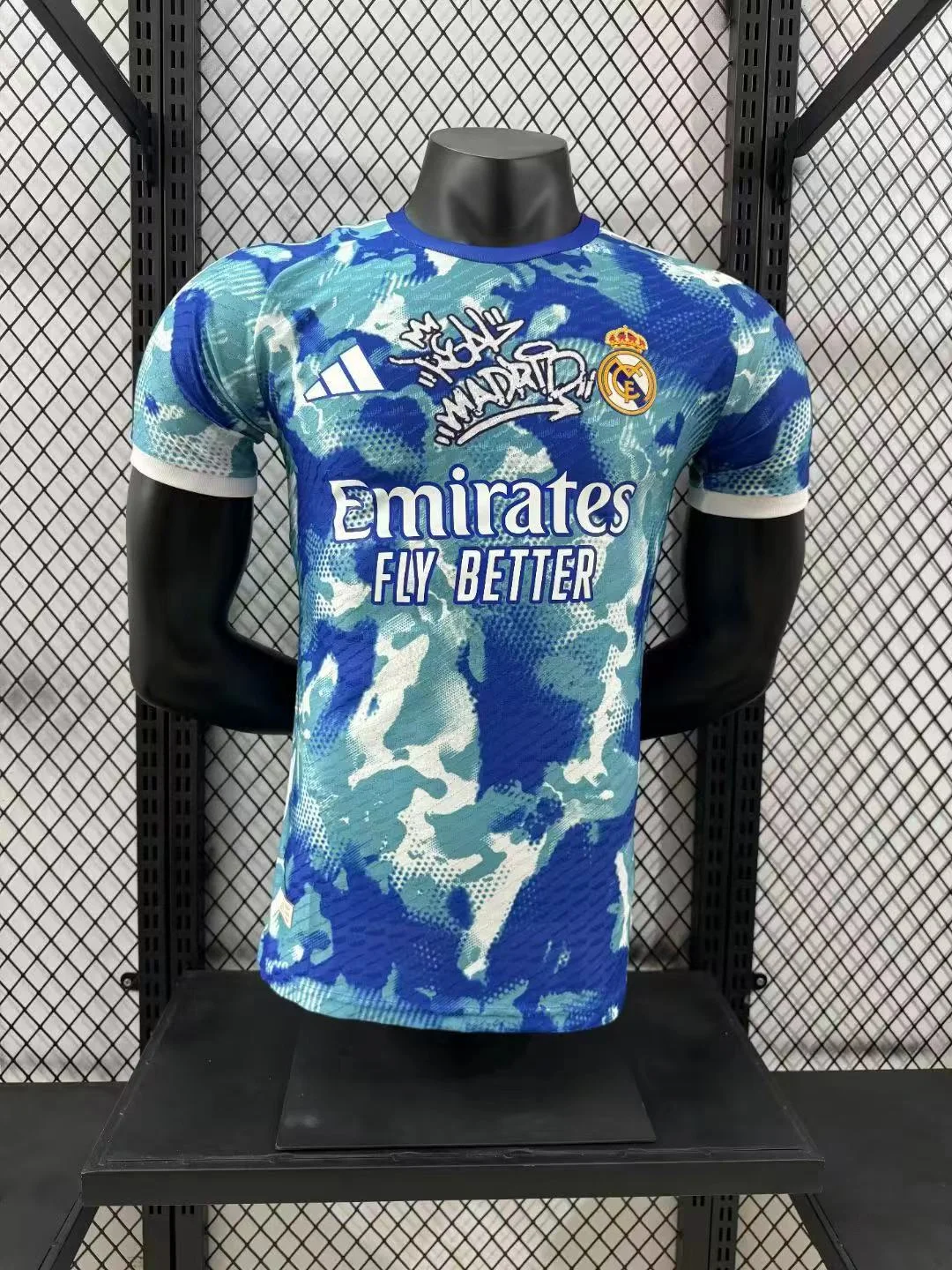 2024/2025 Spielerversion Real Madrid Sonderedition Trikot 02 — main view