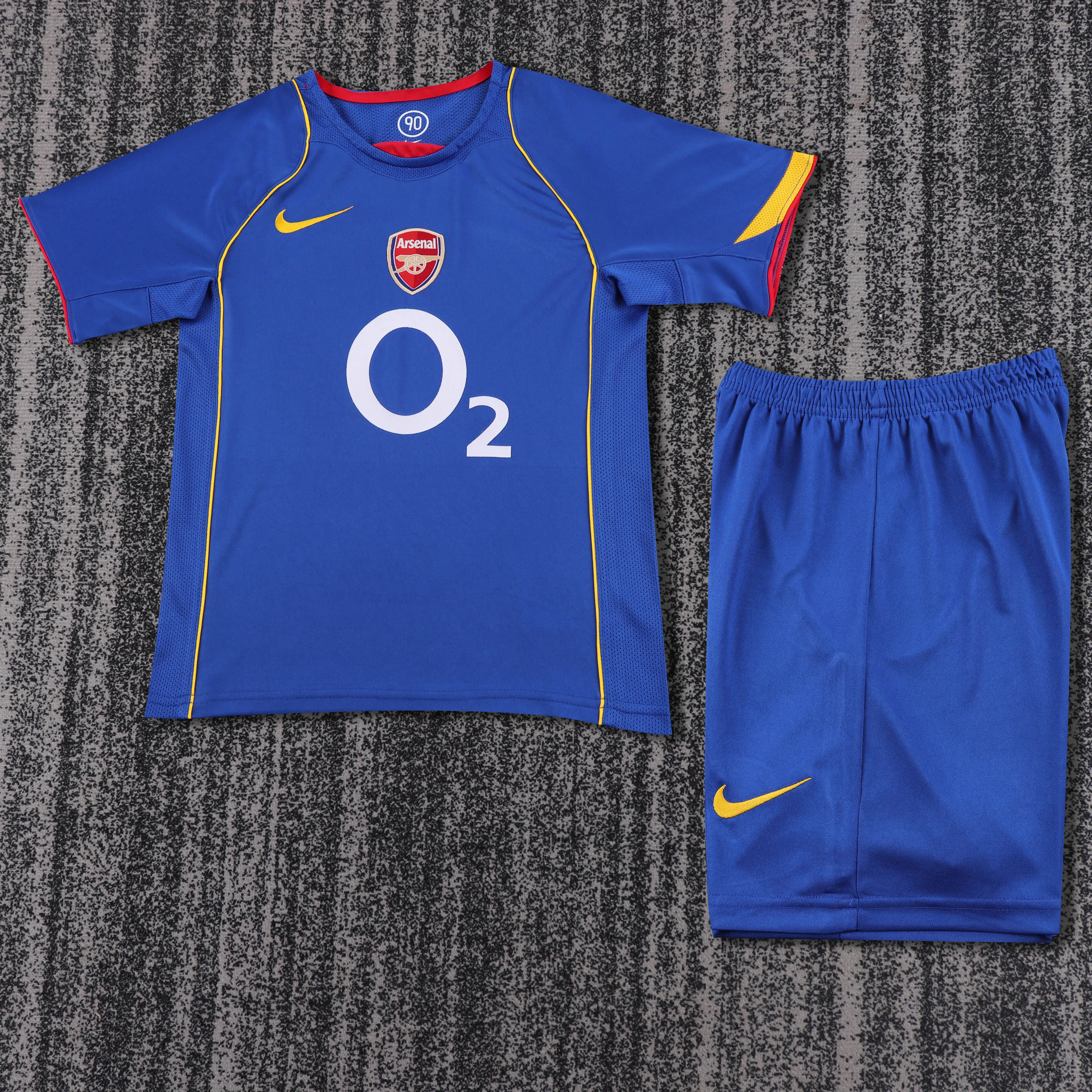 2004-2005 Retro Arsenal Away Football Shirt AAA fan-grade Kids Size