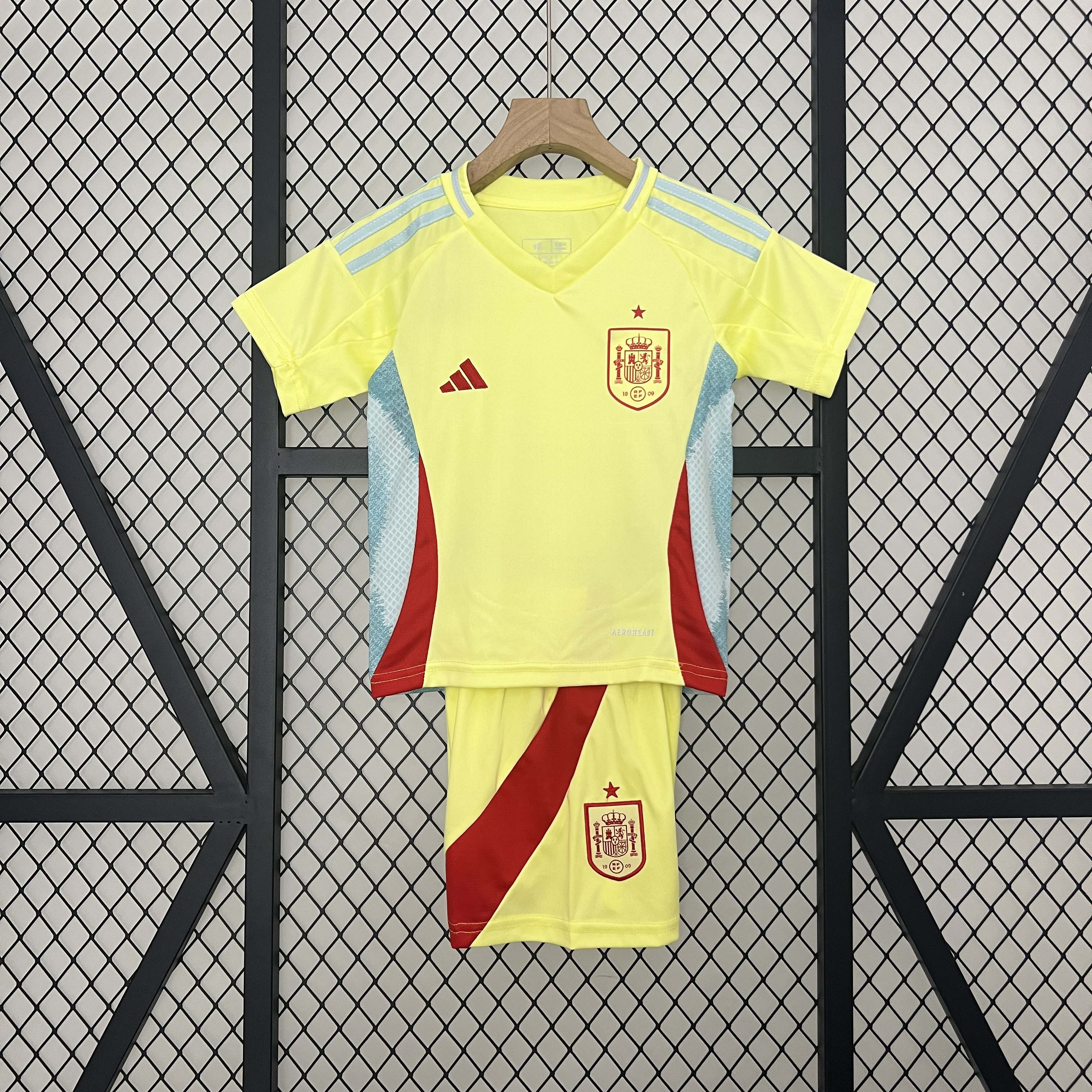 2024 Spanien Auswärts Fußballtrikot AAA Fan-Qualität Kindergröße