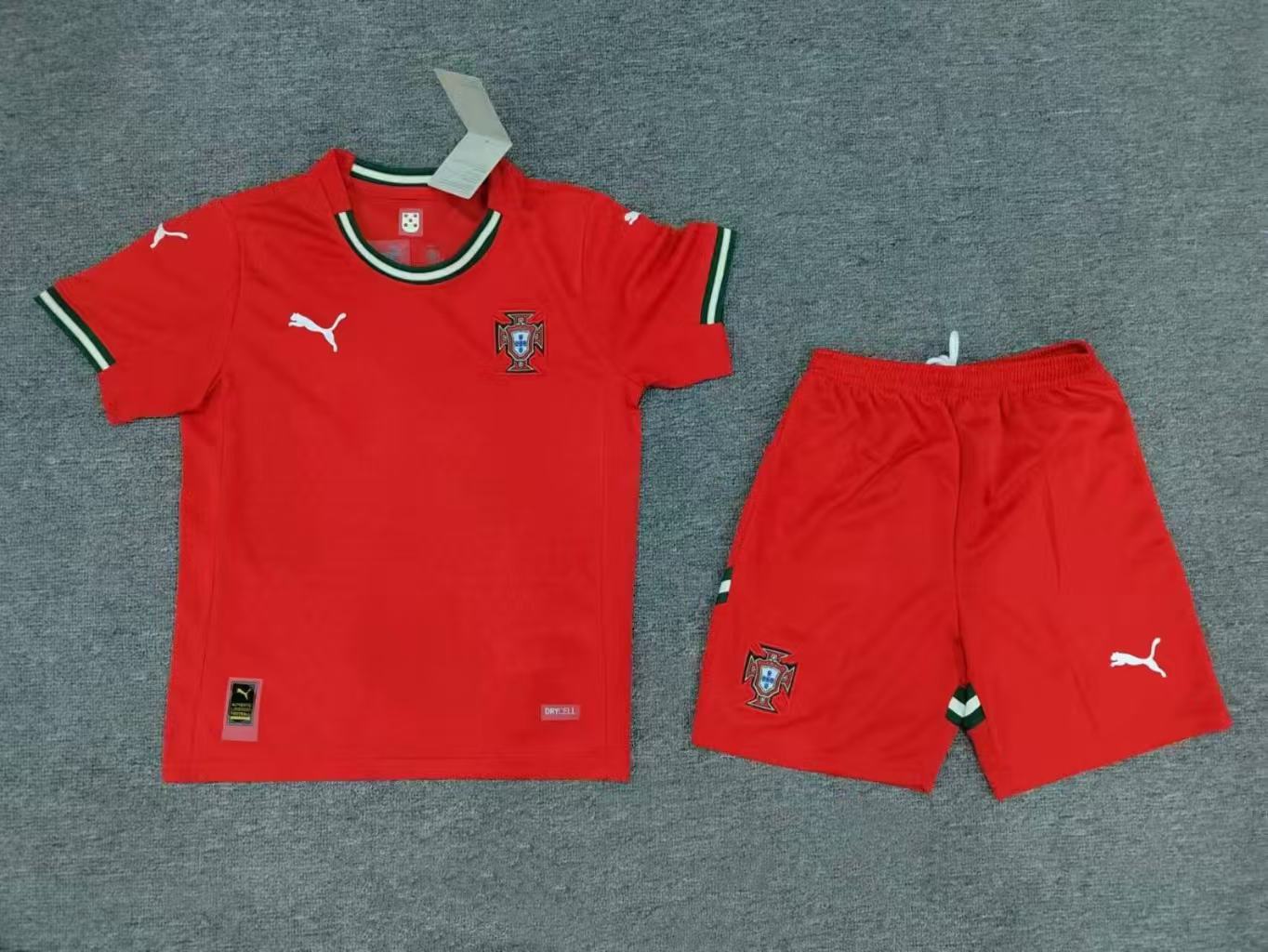 2025/2026 Portugal Home Football Shirt AAA fan-grade Kids Size