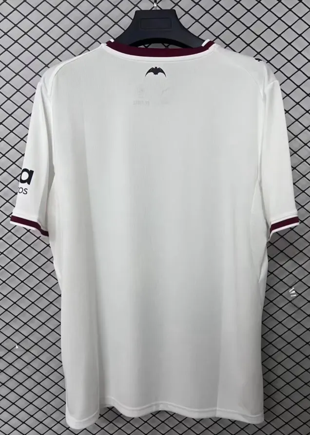 2026/2027 Valencia Home Football Shirt 1:1 Thai Quality — view 2
