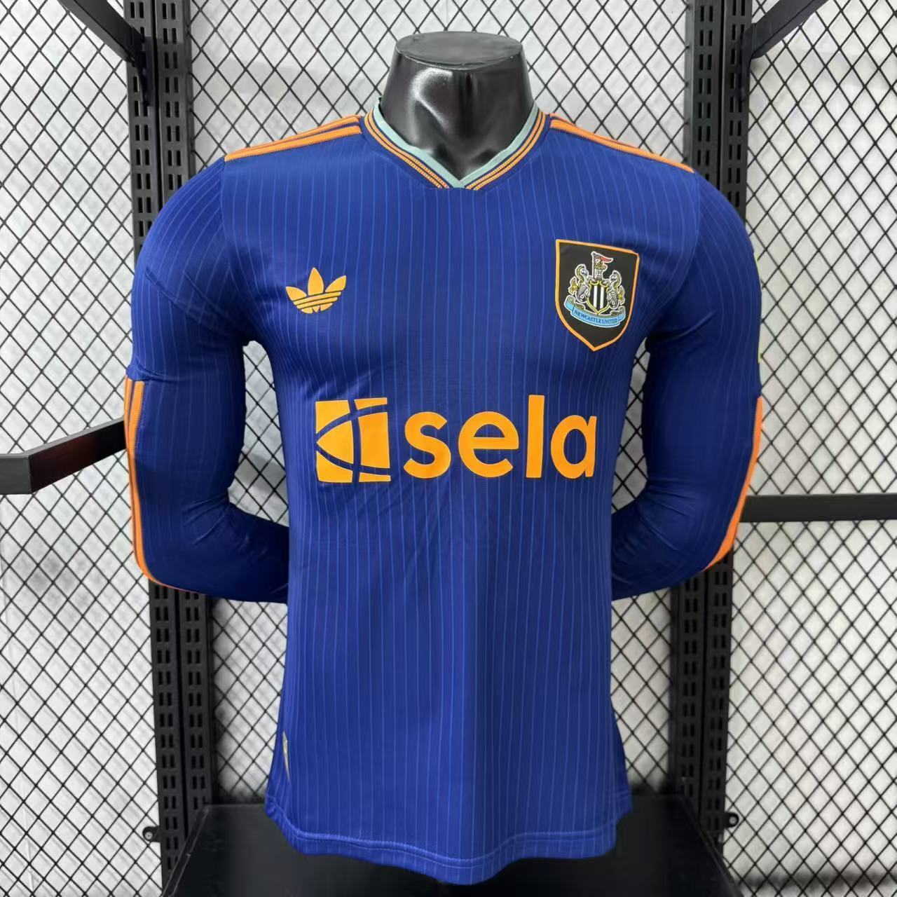 2025/2026 Long Sleeve Player Version Newcastle United Third Away Football Jersey AAA fan-grade