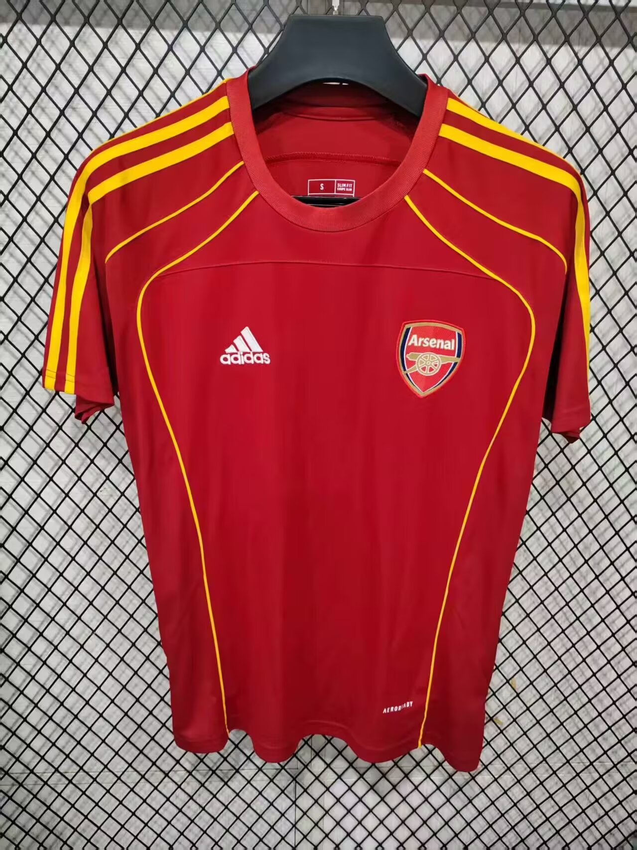 2025/2026 Arsenal T-shirt Red Football Jersey AAA fan-grade