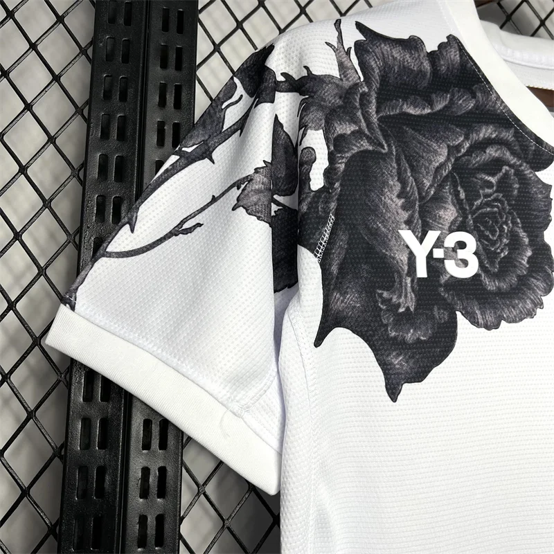 2024/2025 Real Madrid Y-3 Weiß Sonderedition Trikot — view 5