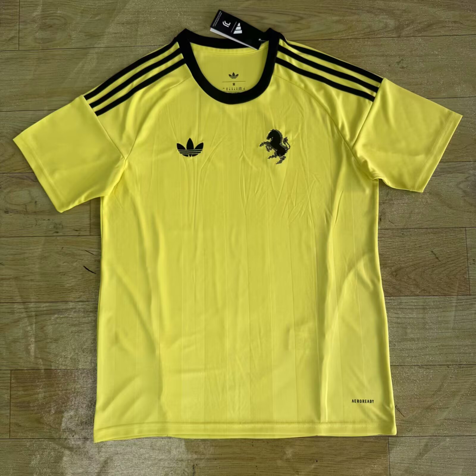 2025/2026 Juventus Goalkeeper Yellow Football Jersey AAA fan-grade