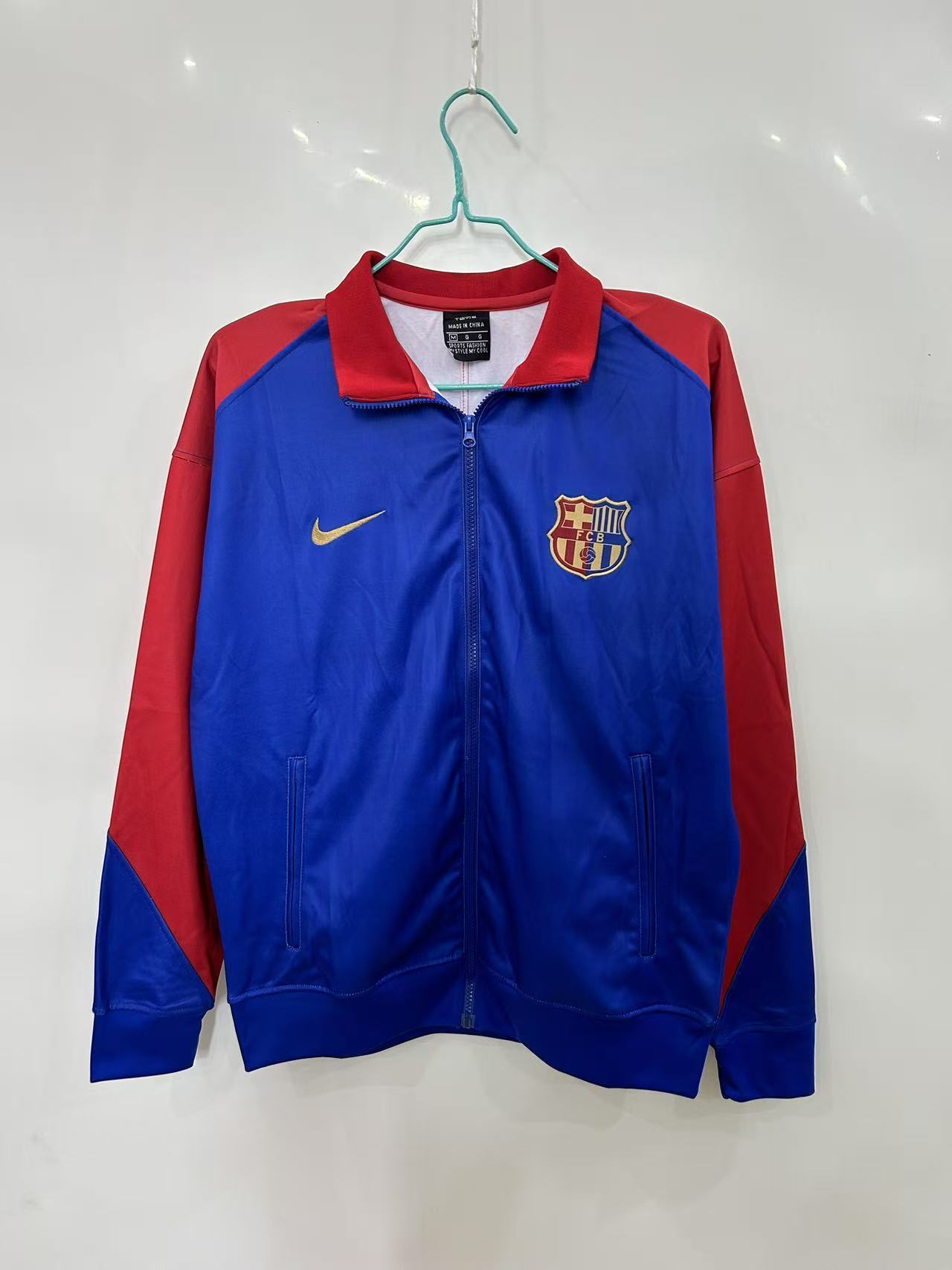 2025/2026 Barcelona Windbreaker Jersey AAA fan-grade 07