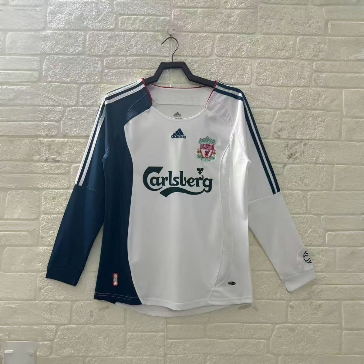 2006/2008 Camiseta de Fútbol Retro Visitante Liverpool de Manga Larga 1:1 Calidad Tailandesa