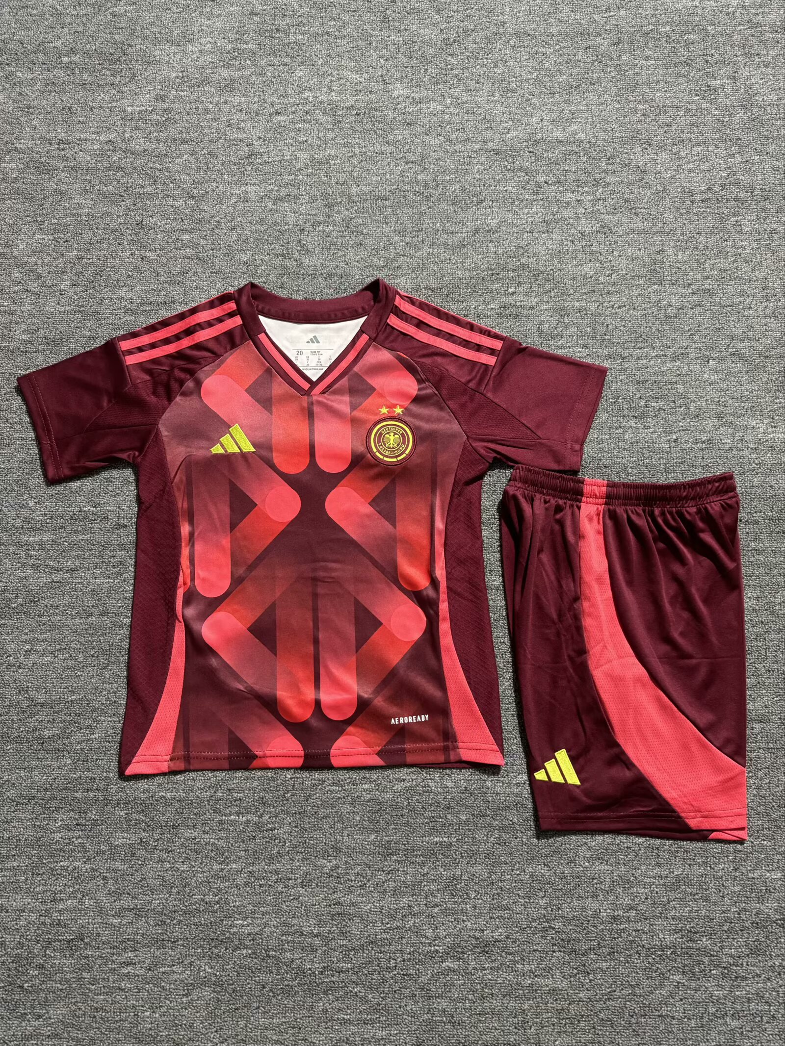 2025/2026 Maillot de football extérieur Allemagne qualité thaïlandaise taille enfant