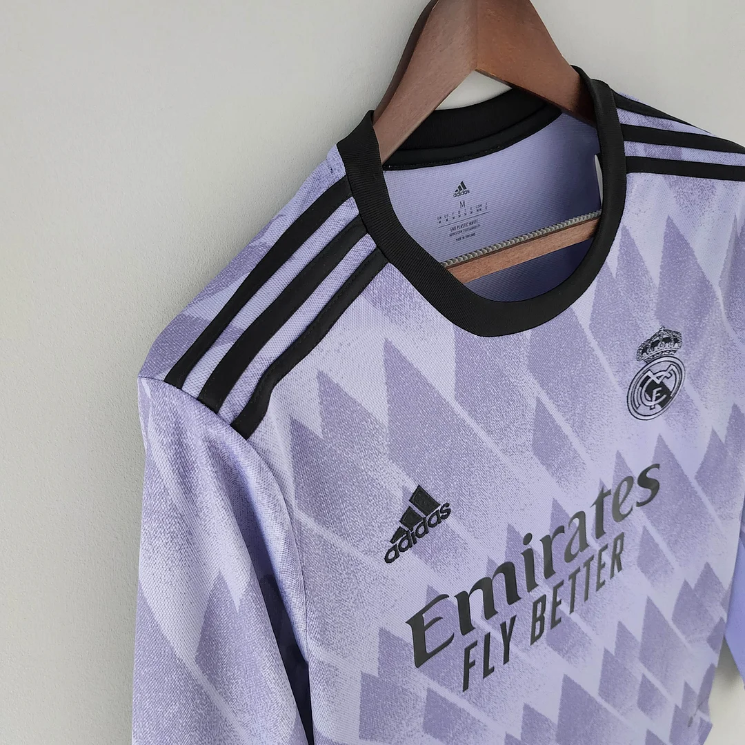 جيرسي ريال مدريد الخارجي طويل الأكمام 2022/2023 — view 7